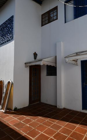 Casa à venda com 390m², 7 quartos e 4 vagasCasa 2