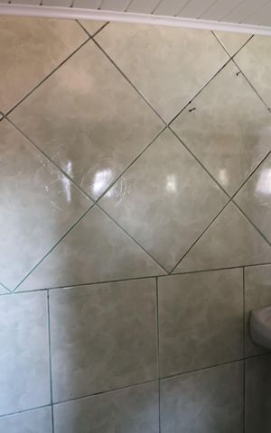 Casa à venda com 60m², 2 quartos e 2 vagasBanheiro