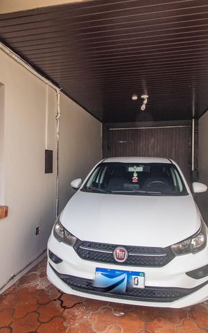 Casa à venda com 350m², 5 quartos e 6 vagas Casa à venda com 350m², 5 quartos e 6 vagasGaragem