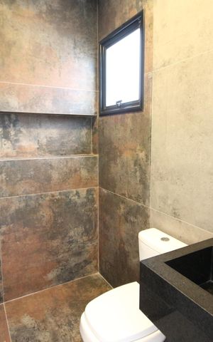 Casa à venda com 115m², 3 quartos e 2 vagasBanheiro