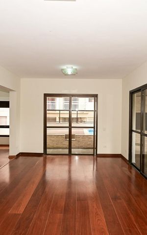 Apartamento para alugar com 176m², 3 quartos e 3 vagasSala