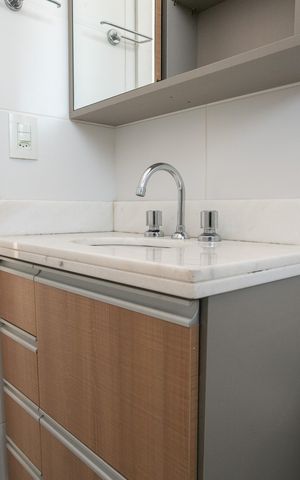 Apartamento à venda com 89m², 2 quartos e 1 vaga Apartamento à venda com 89m², 2 quartos e 1 vagaBanheiro da Suíte