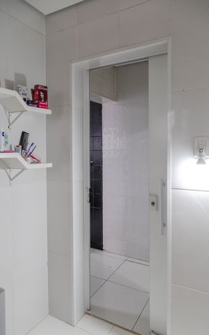Casa à venda com 150m², 2 quartos e sem vaga Casa à venda com 150m², 2 quartos e sem vagaBanheiro