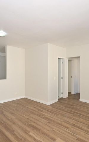 Apartamento à venda com 117m², 2 quartos e 2 vagasSala