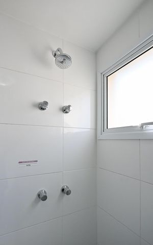 Apartamento à venda com 117m², 2 quartos e 2 vagasBanheiro da suíte