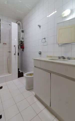 Apartamento à venda com 293m², 3 quartos e sem vaga Apartamento à venda com 293m², 3 quartos e sem vagaBanheiro social 1