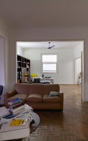 Apartamento à venda com 293m², 3 quartos e sem vaga Apartamento à venda com 293m², 3 quartos e sem vagaSala