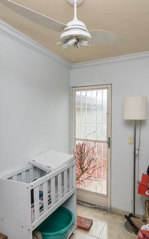 Casa à venda com 168m², 4 quartos e sem vaga Casa à venda com 168m², 4 quartos e sem vagaQuarto 3