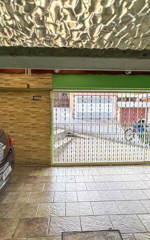 Casa à venda com 204m², 3 quartos e 2 vagas Casa à venda com 204m², 3 quartos e 2 vagasVista da Sala