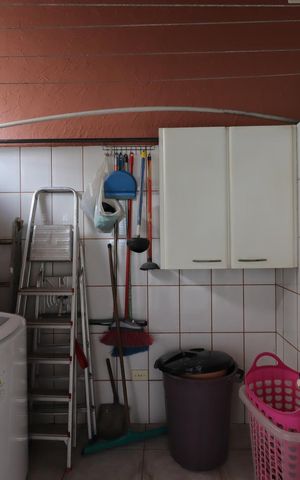Casa à venda com 276m², 4 quartos e 6 vagasÁrea de Serviço