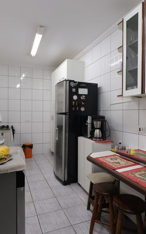 Casa à venda com 276m², 4 quartos e 6 vagasCozinha