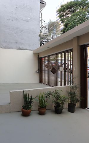 Casa à venda com 276m², 4 quartos e 6 vagasGaragem aberta
