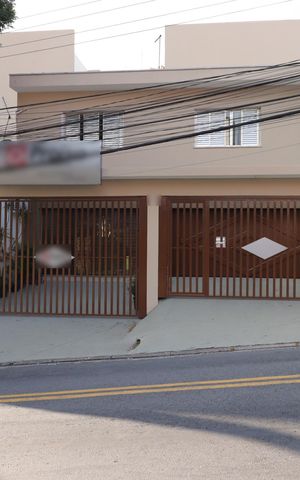 Casa à venda com 276m², 4 quartos e 6 vagasFachada