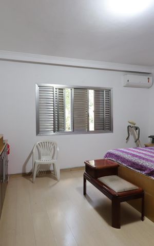 Casa à venda com 276m², 4 quartos e 6 vagasSuíte 1