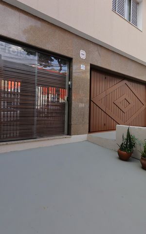 Casa à venda com 276m², 4 quartos e 6 vagasGaragem aberta