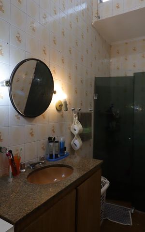 Casa à venda com 276m², 4 quartos e 6 vagasBanheiro da Suíte 1