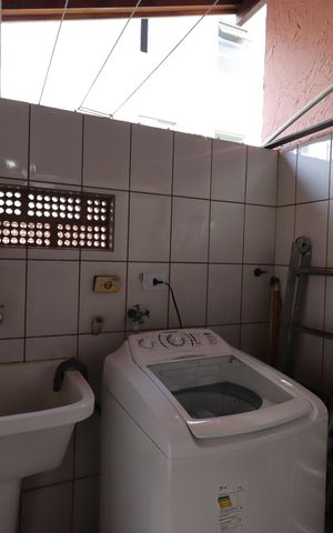 Casa à venda com 276m², 4 quartos e 6 vagasÁrea de Serviço