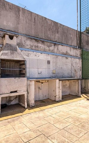 Apartamento à venda com 360m², 2 quartos e 1 vaga Apartamento à venda com 360m², 2 quartos e 1 vagaÁrea comum - Churrasqueira