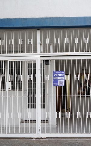 Casa à venda com 136m², 3 quartos e 1 vagaFachada