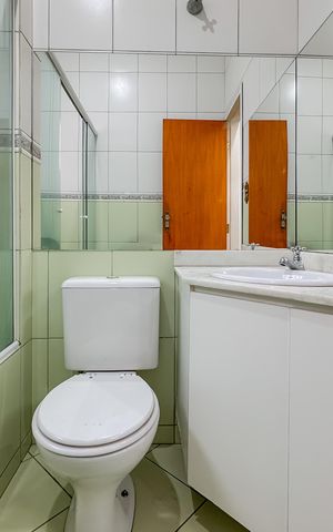 Casa à venda com 597m², 5 quartos e 8 vagas Casa à venda com 597m², 5 quartos e 8 vagasBanheiro da Suíte 3