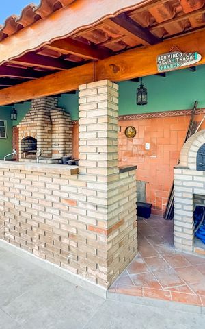 Casa à venda com 597m², 5 quartos e 8 vagas Casa à venda com 597m², 5 quartos e 8 vagasChurrasqueira - Área de Lazer