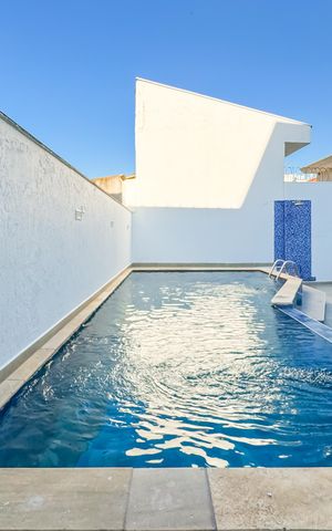 Casa à venda com 597m², 5 quartos e 8 vagas Casa à venda com 597m², 5 quartos e 8 vagasPiscina - Área de Lazer