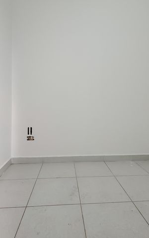 Casa à venda com 597m², 5 quartos e 8 vagas Casa à venda com 597m², 5 quartos e 8 vagasQuarto de Serviço