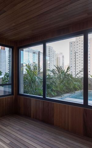 Apartamento à venda com 201m², 3 quartos e 3 vagas Apartamento à venda com 201m², 3 quartos e 3 vagasSauna