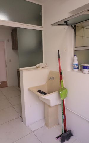 Apartamento para alugar com 65m², 2 quartos e 1 vagaCozinha e Área de Serviço