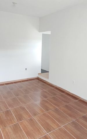 Casa à venda com 100m², 1 quarto e 2 vagas Casa à venda com 100m², 1 quarto e 2 vagasSuíte