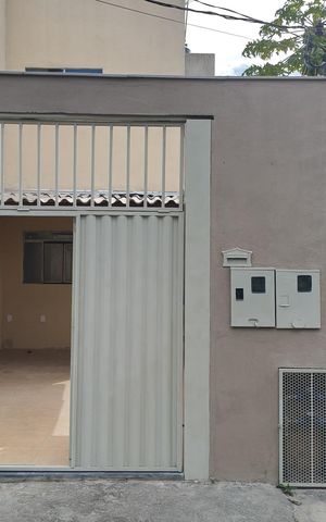 Casa à venda com 100m², 1 quarto e 2 vagas Casa à venda com 100m², 1 quarto e 2 vagasFachada
