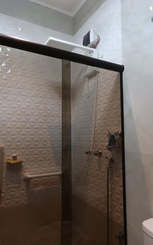Casa à venda com 320m², 4 quartos e 7 vagasBanheiro da Suíte