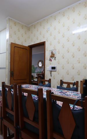 Casa à venda com 320m², 4 quartos e 7 vagasCopa