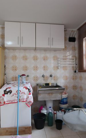 Casa à venda com 320m², 4 quartos e 7 vagasÁrea de Serviço