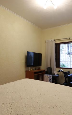 Casa à venda com 320m², 4 quartos e 7 vagasSuíte