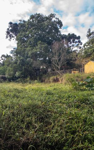 Casa à venda com 500m², 3 quartos e 3 vagas Casa à venda com 500m², 3 quartos e 3 vagasÁrea Privativa