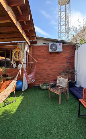 Casa à venda com 80m², 2 quartos e 2 vagas Casa à venda com 80m², 2 quartos e 2 vagasÁrea comum