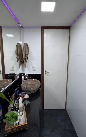 Casa à venda com 80m², 2 quartos e 2 vagas Casa à venda com 80m², 2 quartos e 2 vagasBanheiro