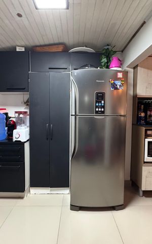 Casa à venda com 80m², 2 quartos e 2 vagas Casa à venda com 80m², 2 quartos e 2 vagasCozinha