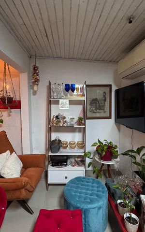 Casa à venda com 80m², 2 quartos e 2 vagas Casa à venda com 80m², 2 quartos e 2 vagasCozinha