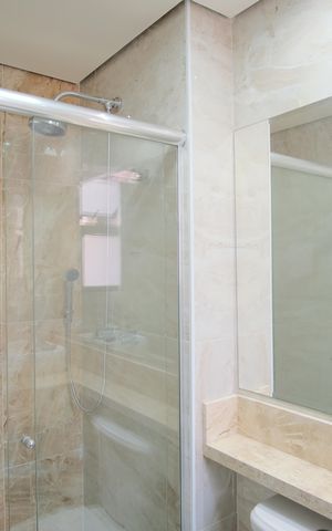 Apartamento para alugar com 82m², 2 quartos e 2 vagasBanheiro da Suíte