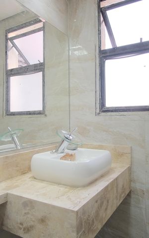 Apartamento para alugar com 82m², 2 quartos e 2 vagasBanheiro da Suíte