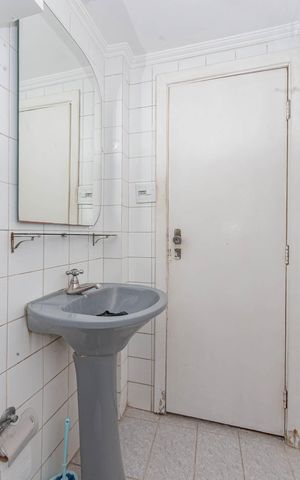 Apartamento à venda com 57m², 2 quartos e sem vagaBanheiro