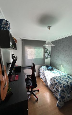 Casa à venda com 180m², 3 quartos e 2 vagas Casa à venda com 180m², 3 quartos e 2 vagasQuarto 1