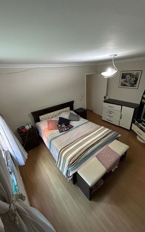 Casa à venda com 180m², 3 quartos e 2 vagas Casa à venda com 180m², 3 quartos e 2 vagasSuite