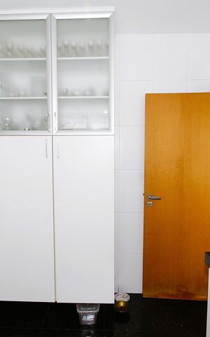 Apartamento à venda com 144m², 4 quartos e 3 vagasCozinha - Armários