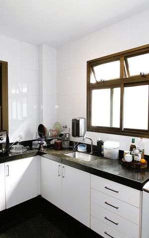 Apartamento à venda com 144m², 4 quartos e 3 vagasCozinha