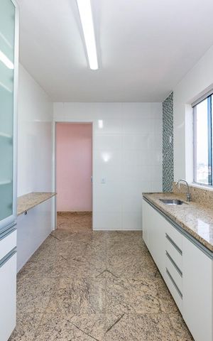 Apartamento à venda com 130m², 3 quartos e 2 vagas Apartamento à venda com 130m², 3 quartos e 2 vagasCozinha