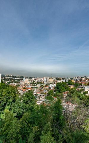Apartamento à venda com 130m², 3 quartos e 2 vagas Apartamento à venda com 130m², 3 quartos e 2 vagasVista Quarto 2