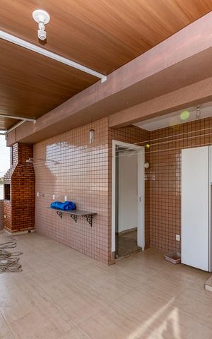 Apartamento à venda com 130m², 3 quartos e 2 vagas Apartamento à venda com 130m², 3 quartos e 2 vagasÁrea de Serviço